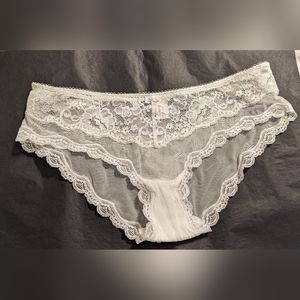 Vintage Victoria's Secret, Color - White lace Panties - Size Medium